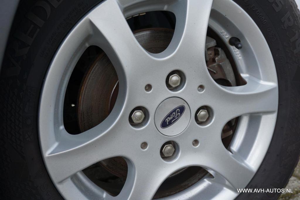 Ford Fiesta 1.4-16v crossroad