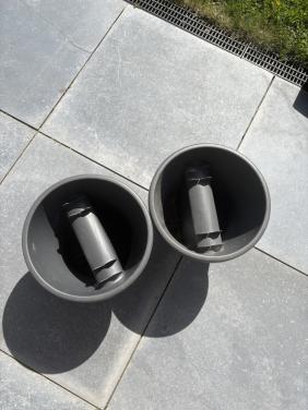 2 Balkonplantenbakken.