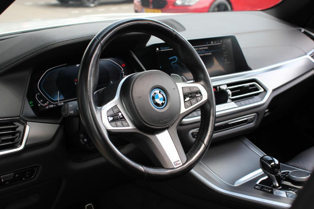BMW X5 xdrive45e high executive | m pakket | pano | luchtvering | trekhaak 