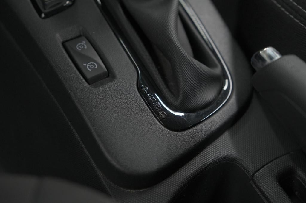 Renault Zoe q90 intens quickcharge 41 kwh | huuraccu | navigatie | parkeers