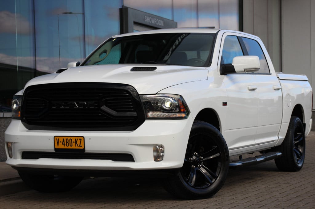 Dodge Ram 1500 5.7 v8 quad cab 6'4 | orig nl