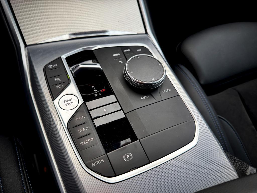 BMW 3-serie touring 330e xdrive m-sport