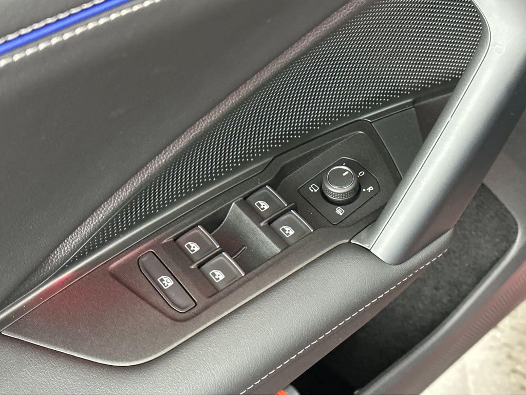 Volkswagen Tiguan 1.5 etsi r-line business dsg7 150pk