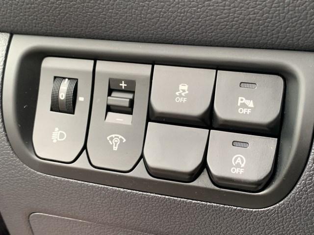 Kia Rio 1.2 cvvt navi | clima | cruise | parkeersensoren | trekhaak | nap e