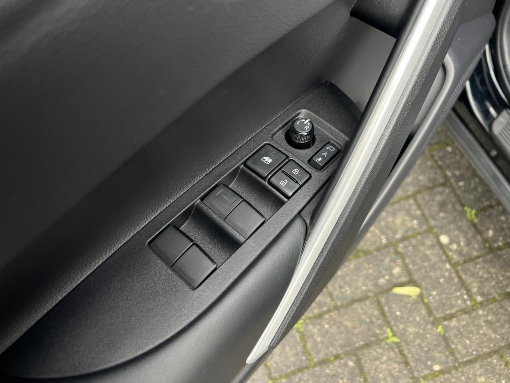 Toyota Corolla Cross hybrid 140 dynamic