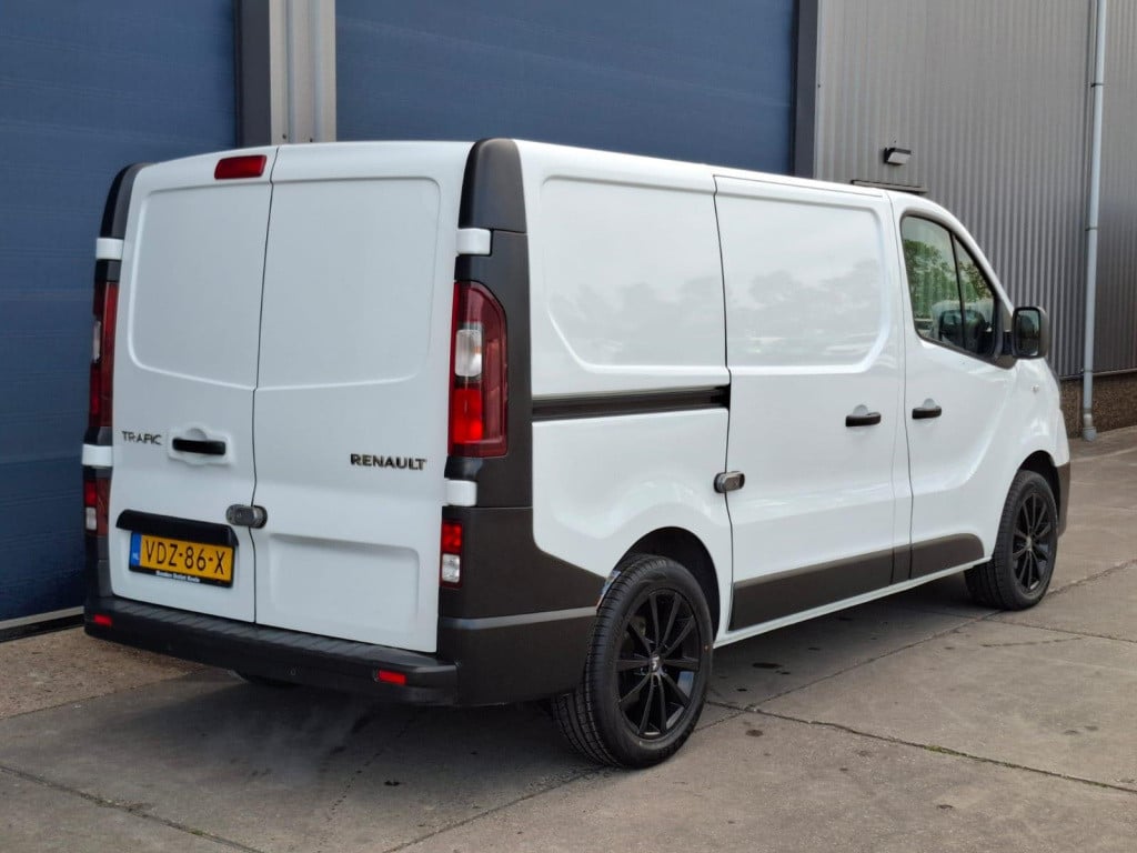 Renault Trafic 1.6 dci 95 t29 l1h1 comfort airco / cruise controle / navi /