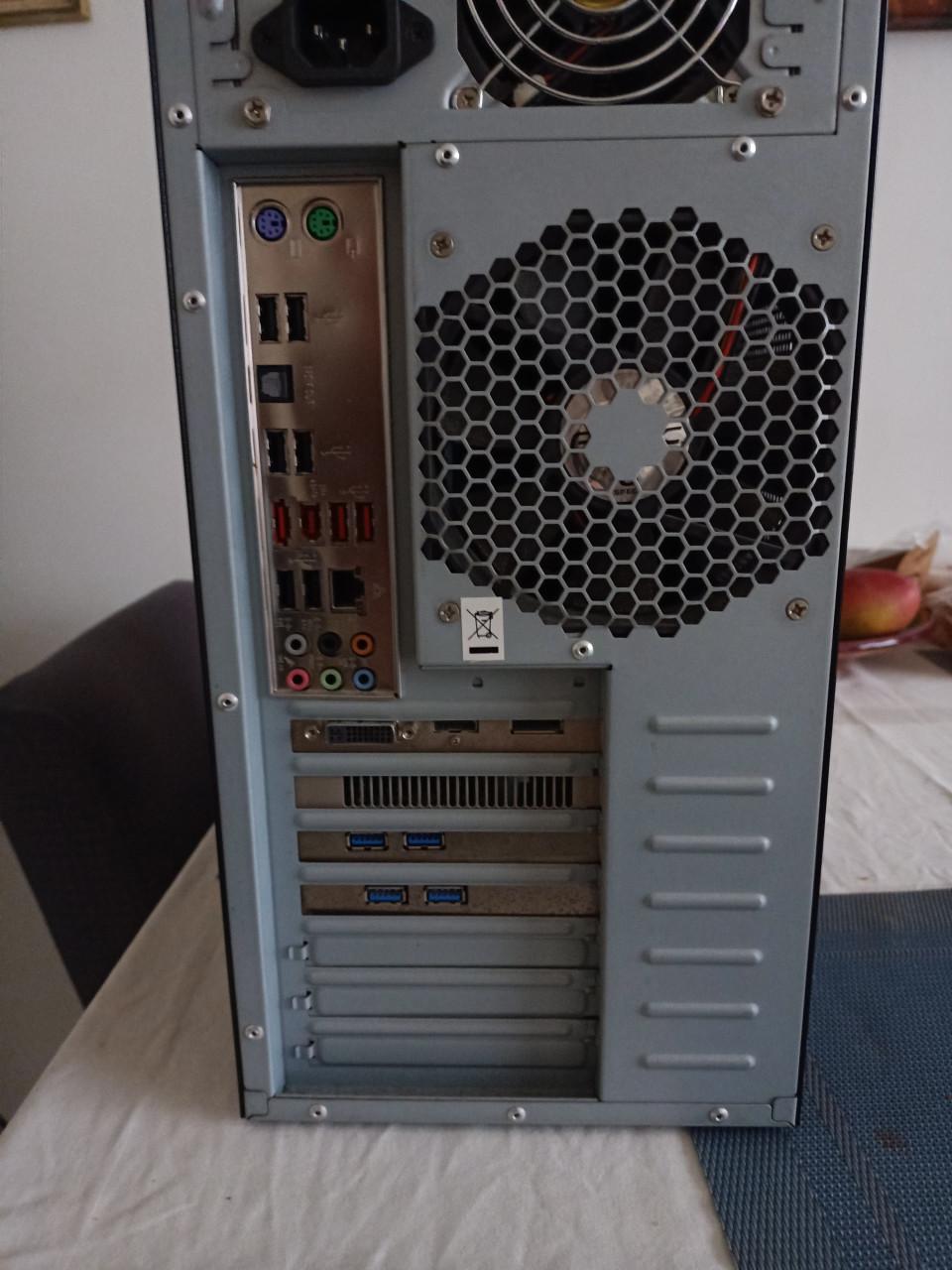 Asus desktop computer