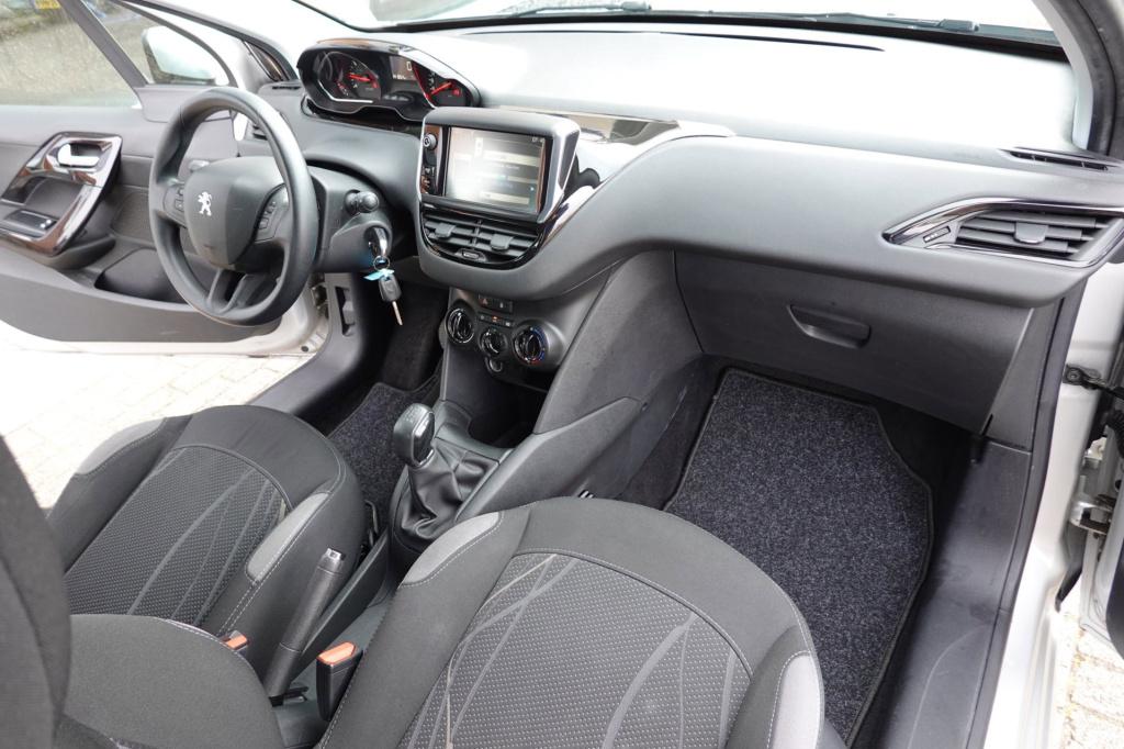 Peugeot 208 1.2 vti active