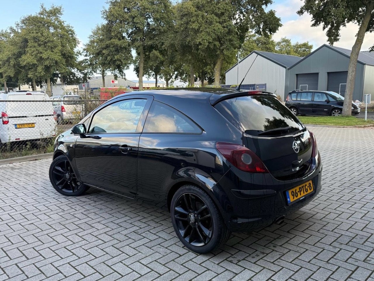 Opel Corsa 1.4-16V Color Edition Airco/Cruise