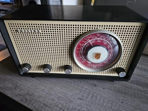 Prachtige jaren 50 buizenradio Philips B2X 80 U/01, werkend