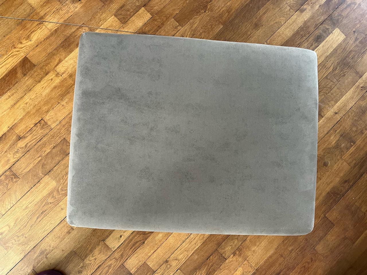 Poef - voetenbank suede grijs