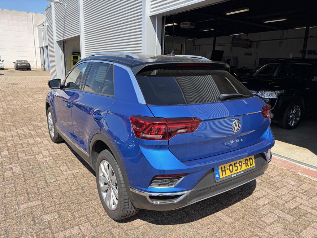 Volkswagen T-roc 1.5 tsi sport dsg virtuele cockpit |navigatie|trekhaak