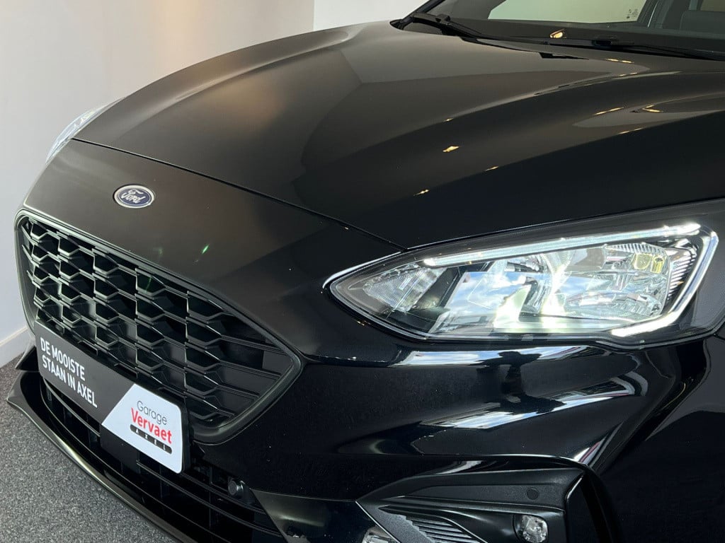 Ford Focus wagon 1.0 ecoboost hybrid st line business