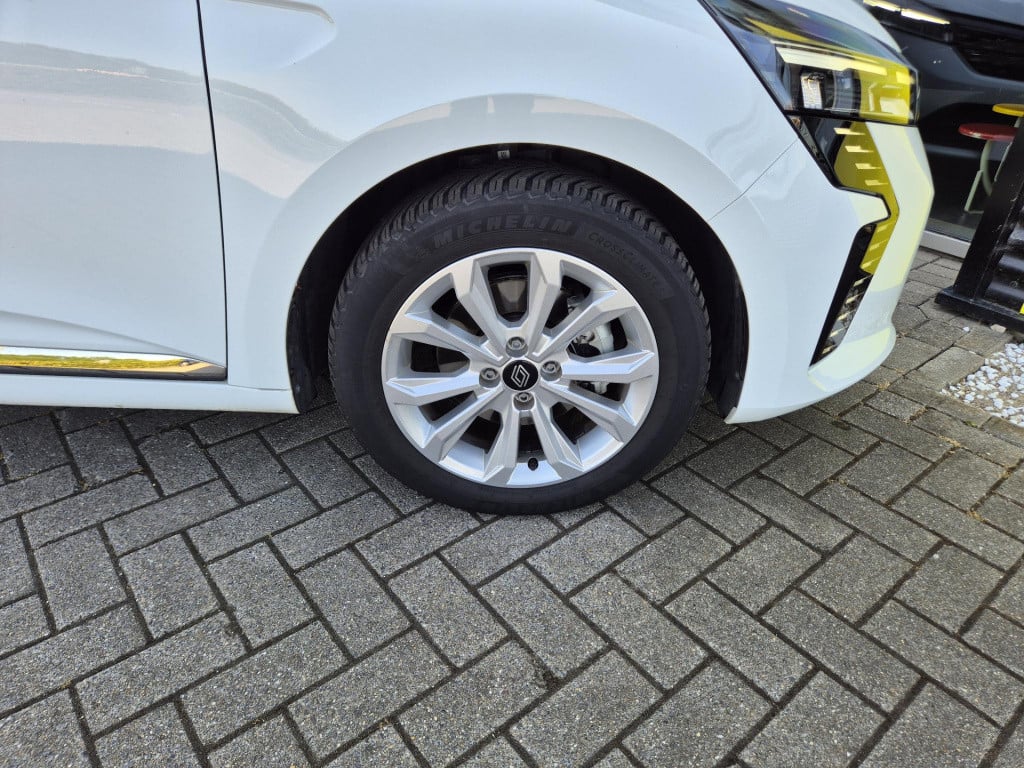 Renault Clio 1.6 e-tech full hybrid 145 evolution android/apple auto, camer