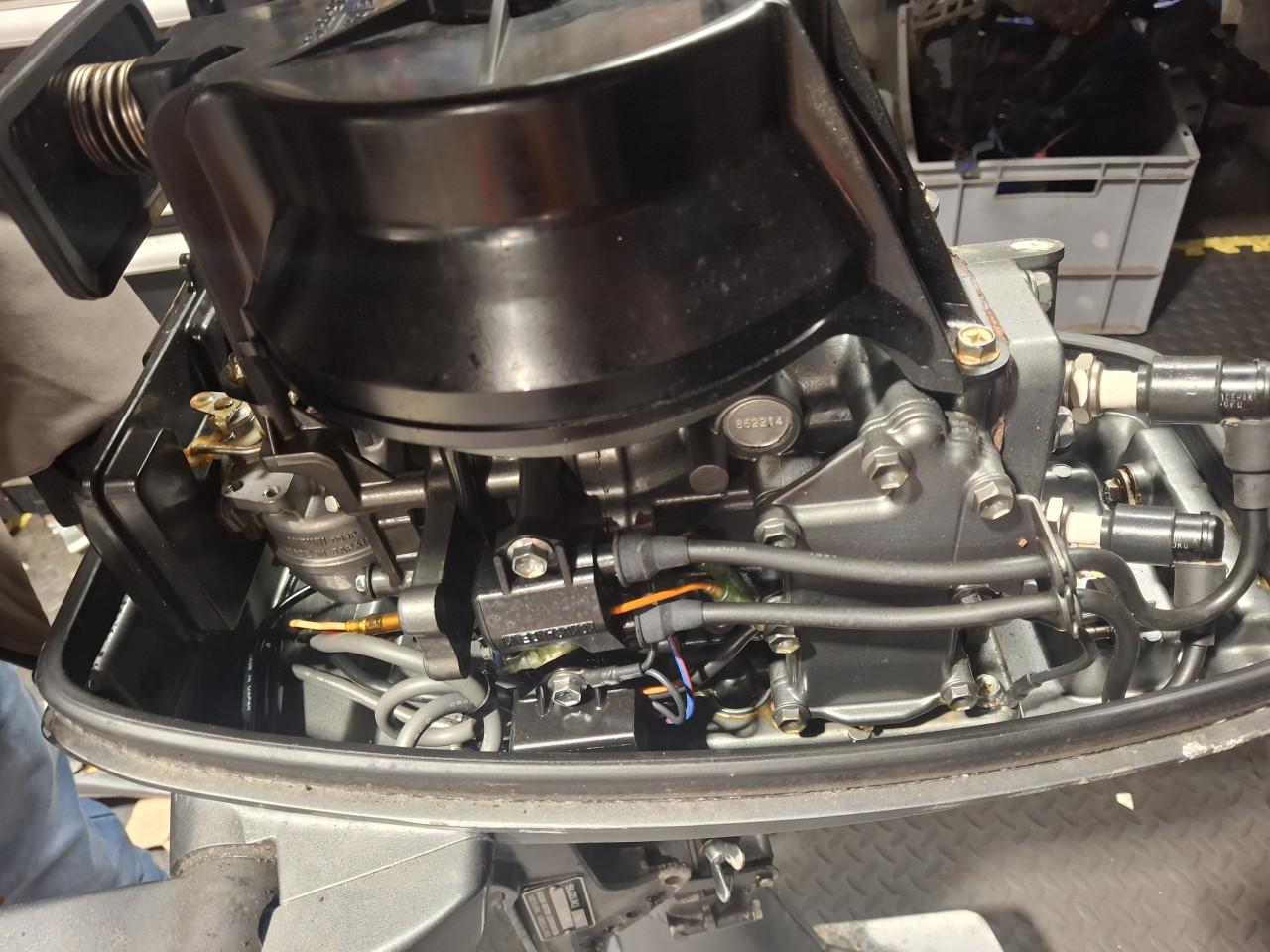 Suzuki 8 pk buitenboordmotor kortstaart in goede staat