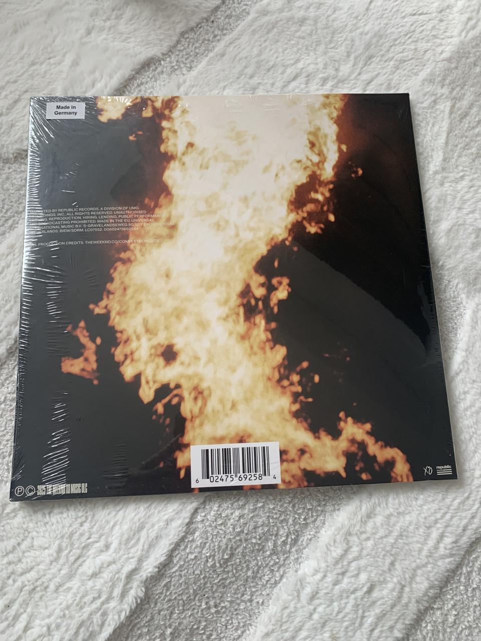 Dubbel Lp hurry up tomorrow