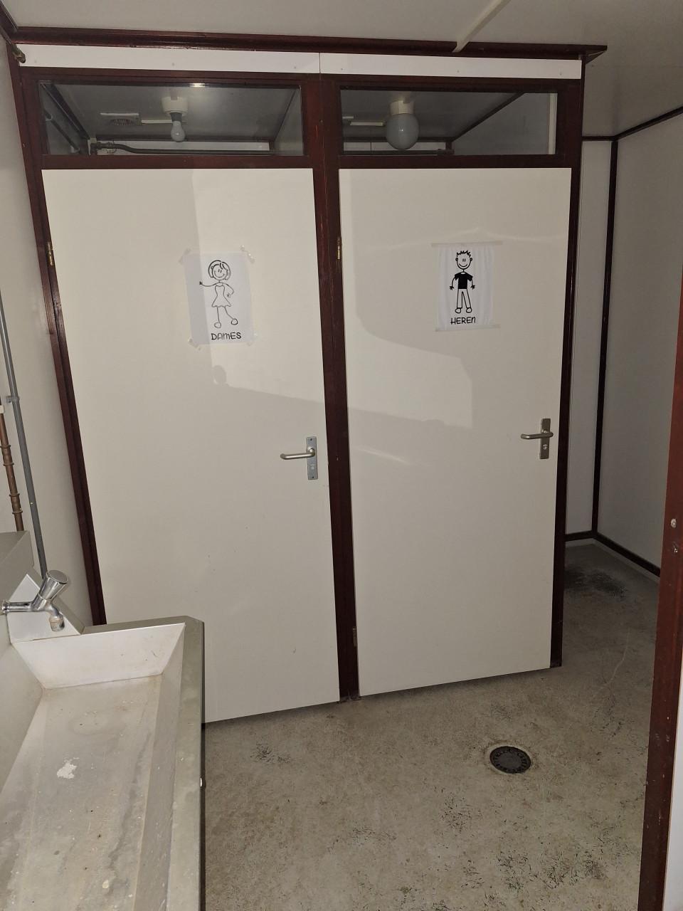 Sanitairunit, wc unit, toiletgebouw, keet, wcunit.