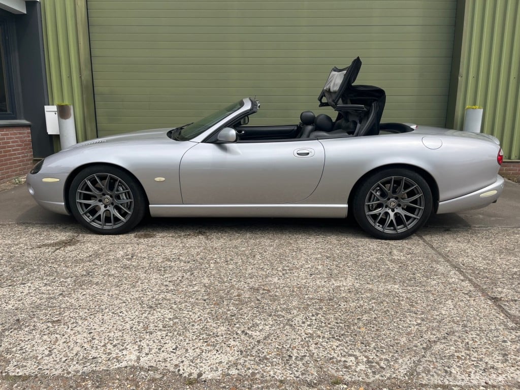 Jaguar Xk xkr 4.2 v8 supercharged convertible