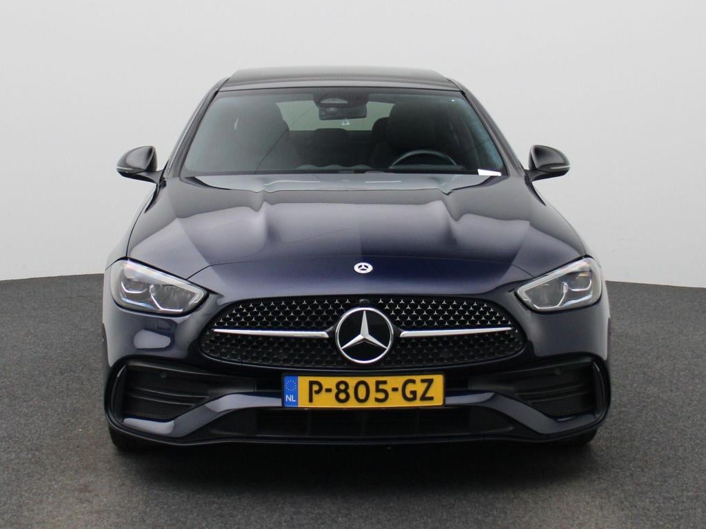 Mercedes-Benz C-Klasse 180 amg line | automaat | panoramadak | trekhaak | v