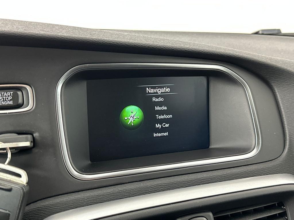 Volvo V40 2.0 t3 nordic+ | standkachel | stoelverwarming | cruise control |
