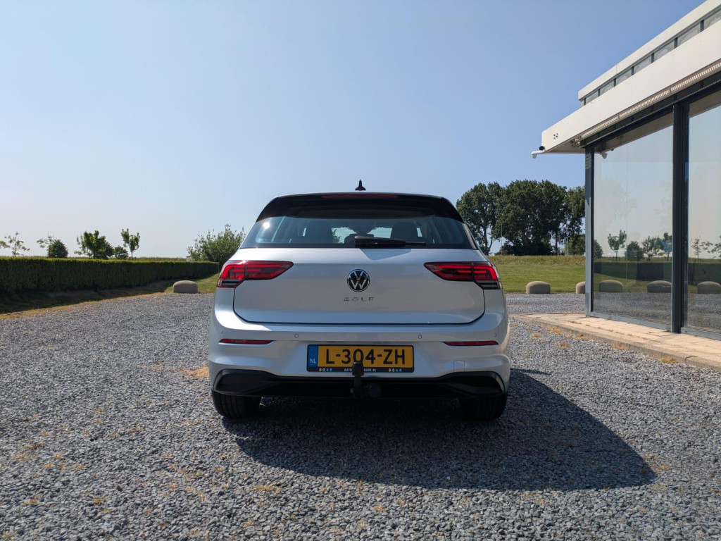 Volkswagen Golf 1.0 tsi life business | trekhaak | camera | carplay | acc |