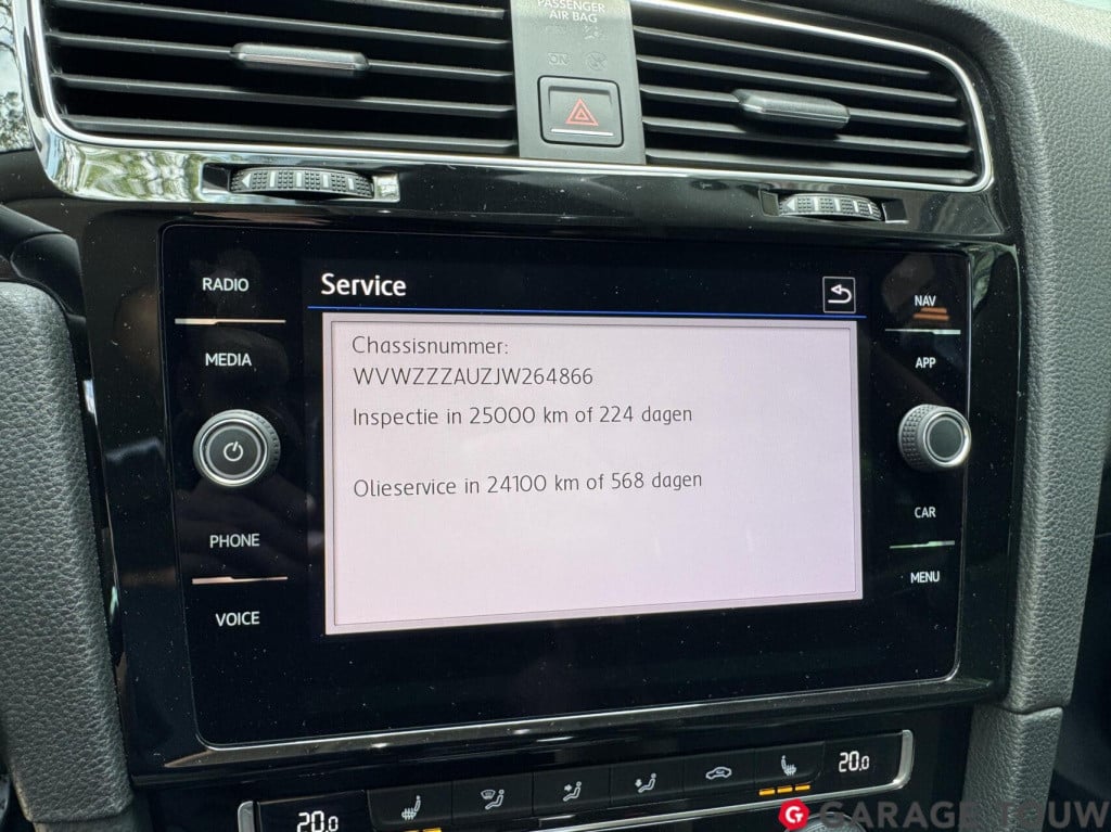 Volkswagen Golf 1.5 tsi highline business r dsg 150pk