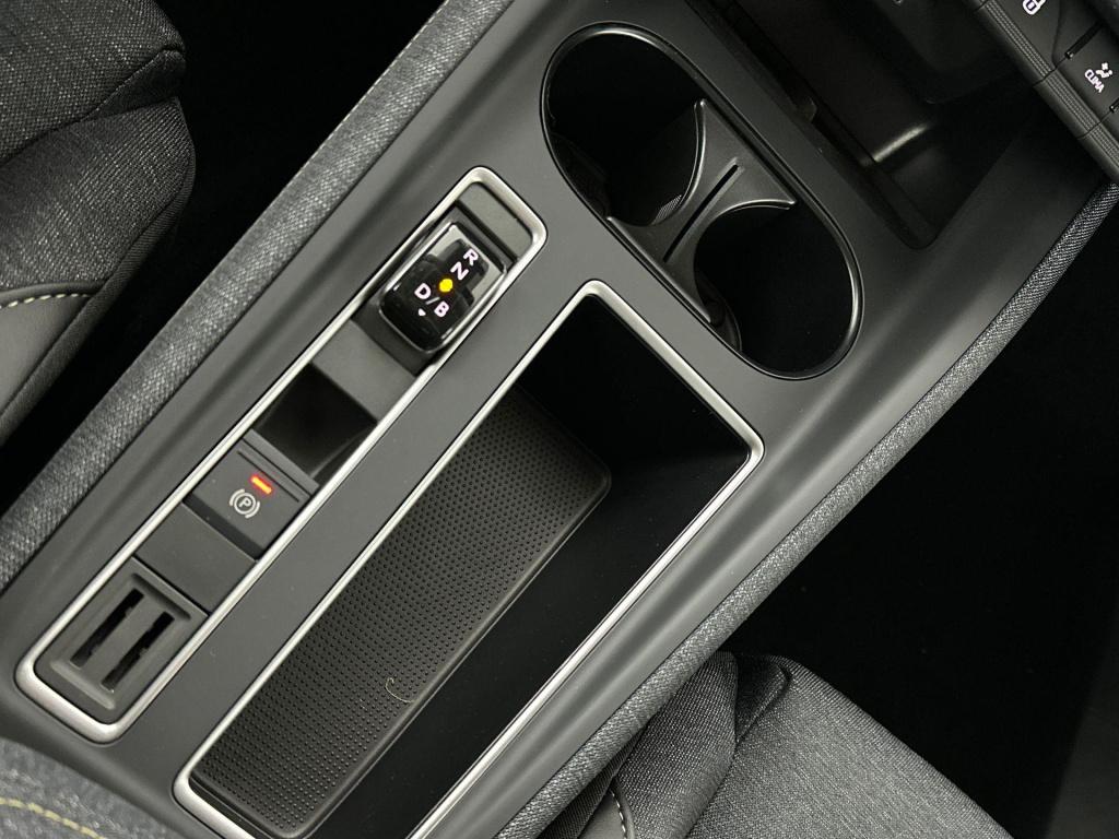 Skoda Elroq business edition tour elektromotor 150 kw / 204 pk