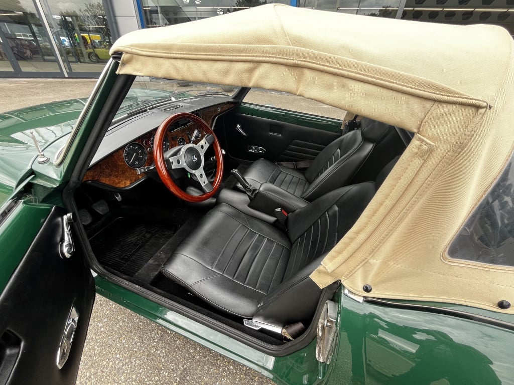 Triumph Spitfire 1500 soft top