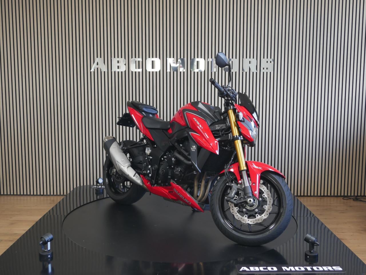 SUZUKI GSX-S 750 A