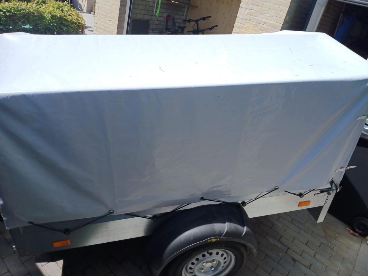 Humbaur huifaanhanger