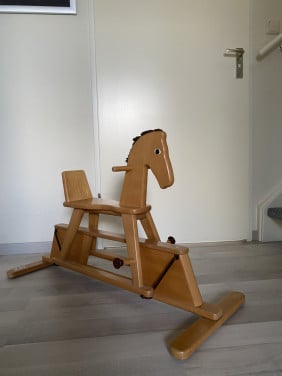Houten Speelgoed Hobbelpaard