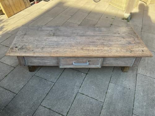 Te Koop: Oude Landelijke Salontafel
