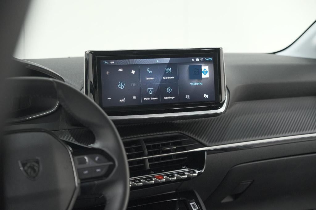 Peugeot 208 puretech 100 allure | apple carplay | parkeersensoren | climate