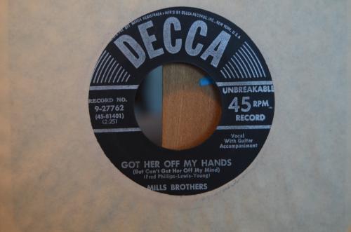 Diverse singles 'The Mills Brothers' (3)