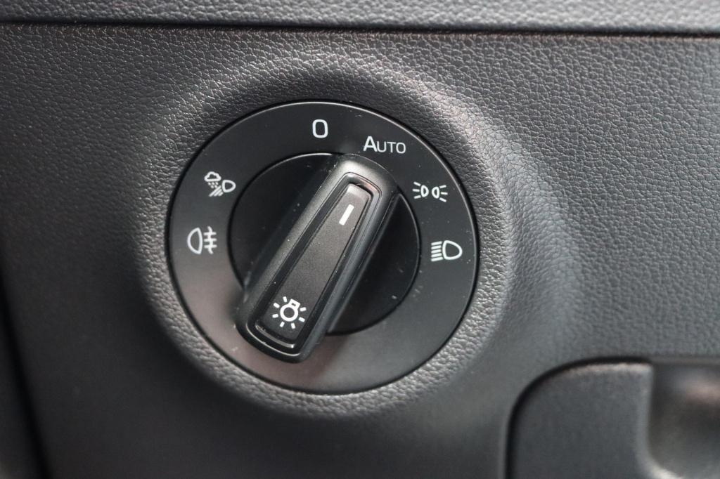Skoda Karoq 1.5 tsi act sportline business 150pk dsg7