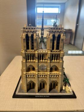 Lego 21061 Notre Dame