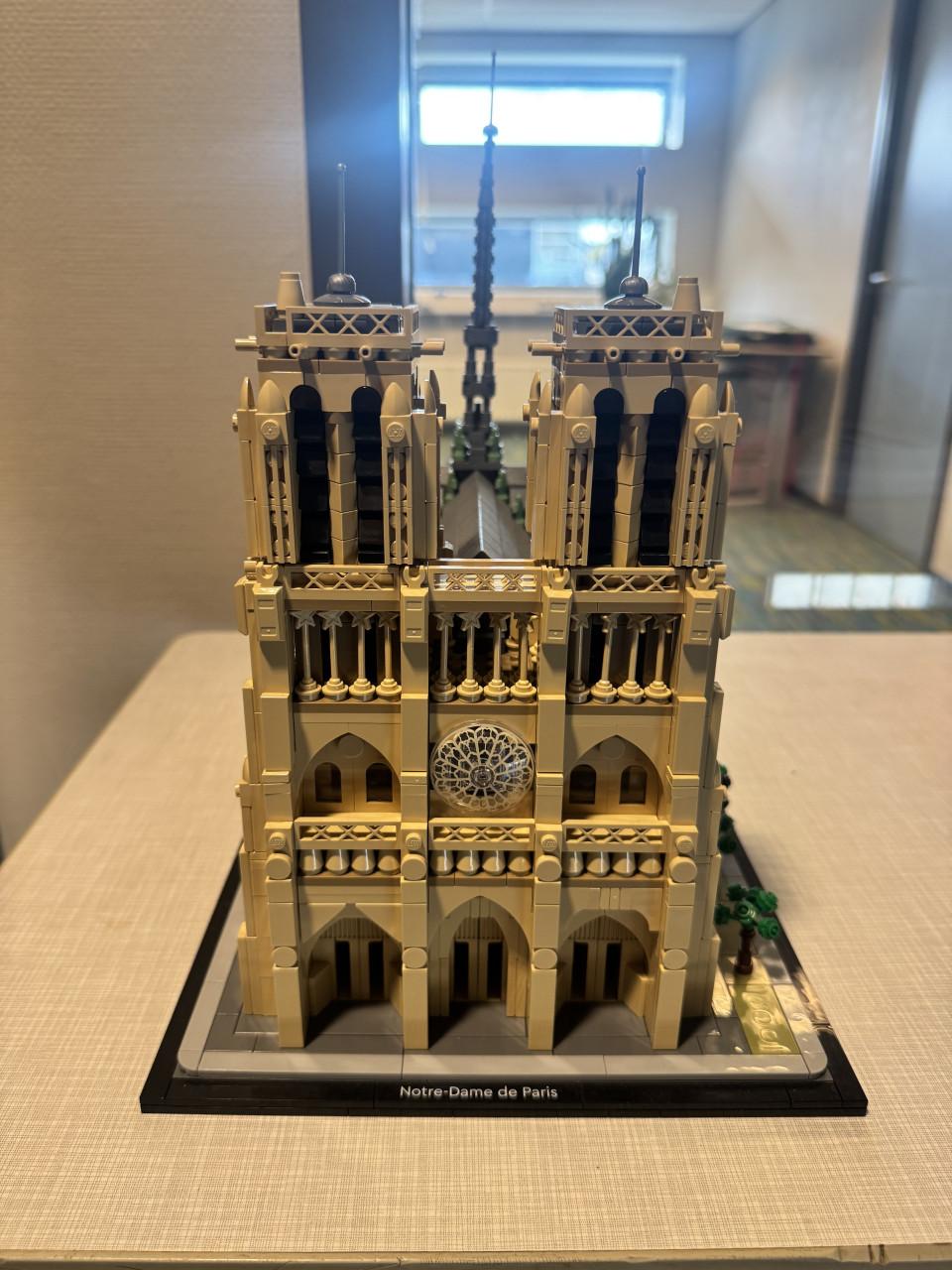 Lego 21061 Notre Dame