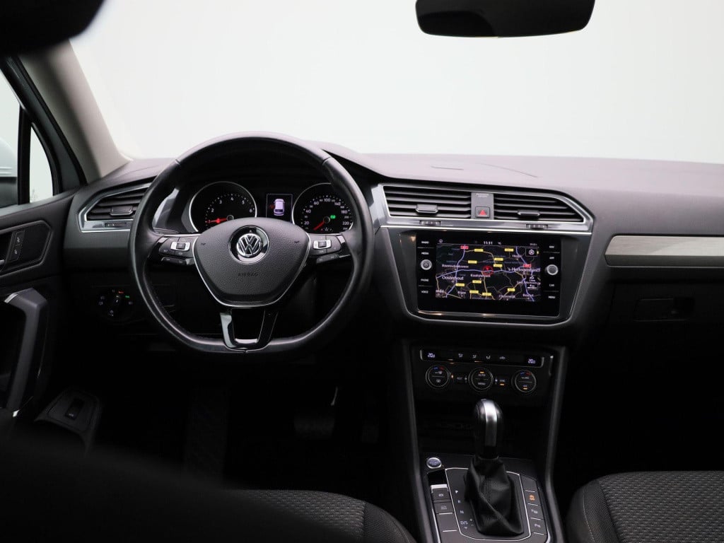 Volkswagen Tiguan Allspace 1.5 tsi comfortline business 7p. | automaat | na