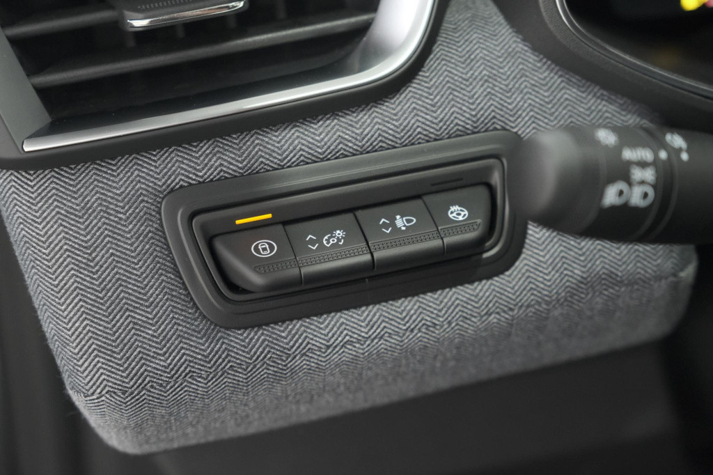 Renault Clio 1.6 e-tech full hybrid 145 techno | 360 camera | bose audio | 