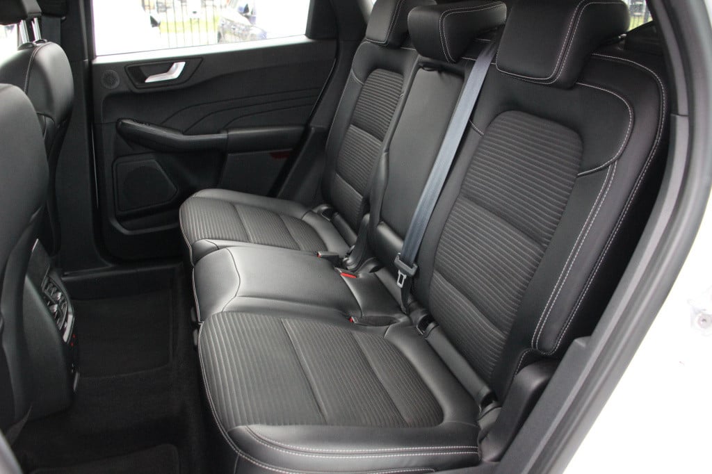Ford Kuga 2.5 phev titanium x | b&o | camera | trekhaak | stoel/stuurverwar