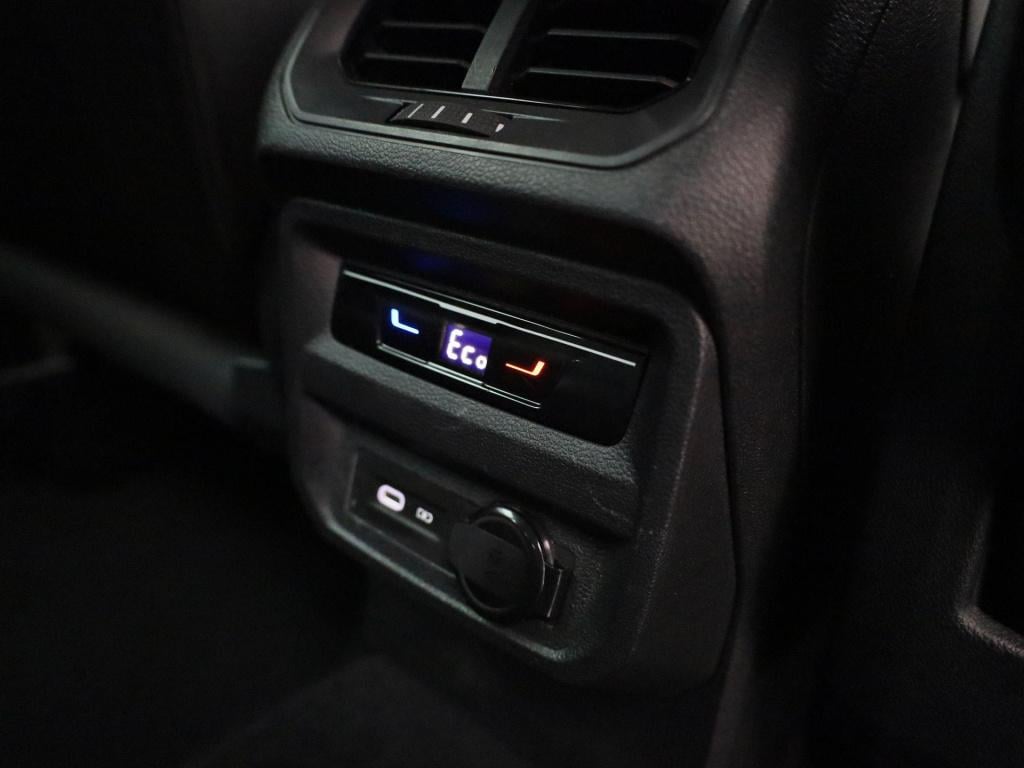 Volkswagen Tiguan 1.4 ehybrid dsg life | automaat | trekhaak | dab | virtua