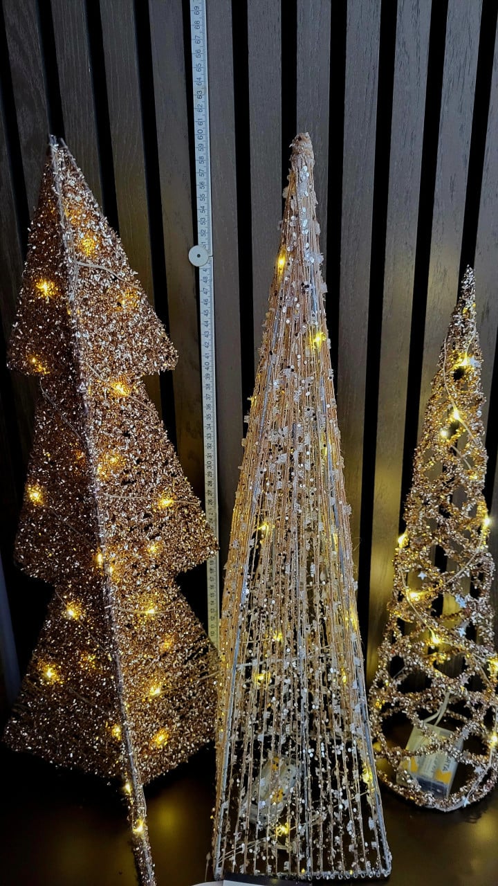 3 stuks Kerstpiramide met led-piramide