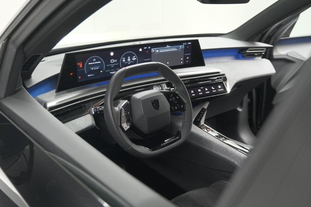 Peugeot 3008 1.2 hybrid 145 gt | 360 camera | adaptieve cruise control | st