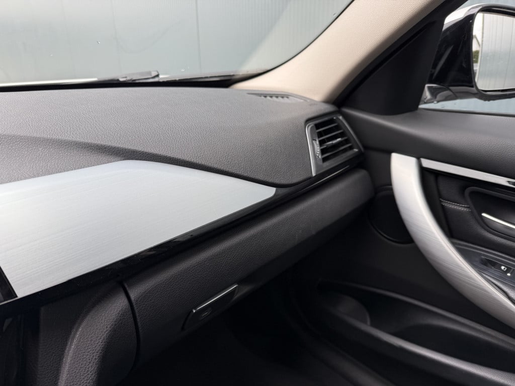 BMW 3-serie touring 318i automaat high executive sportline