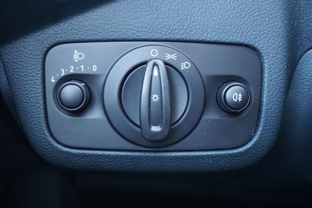 Ford C-max 1.0 ambiente airco / cruise / parkeersens. / elektr. ramen / tre