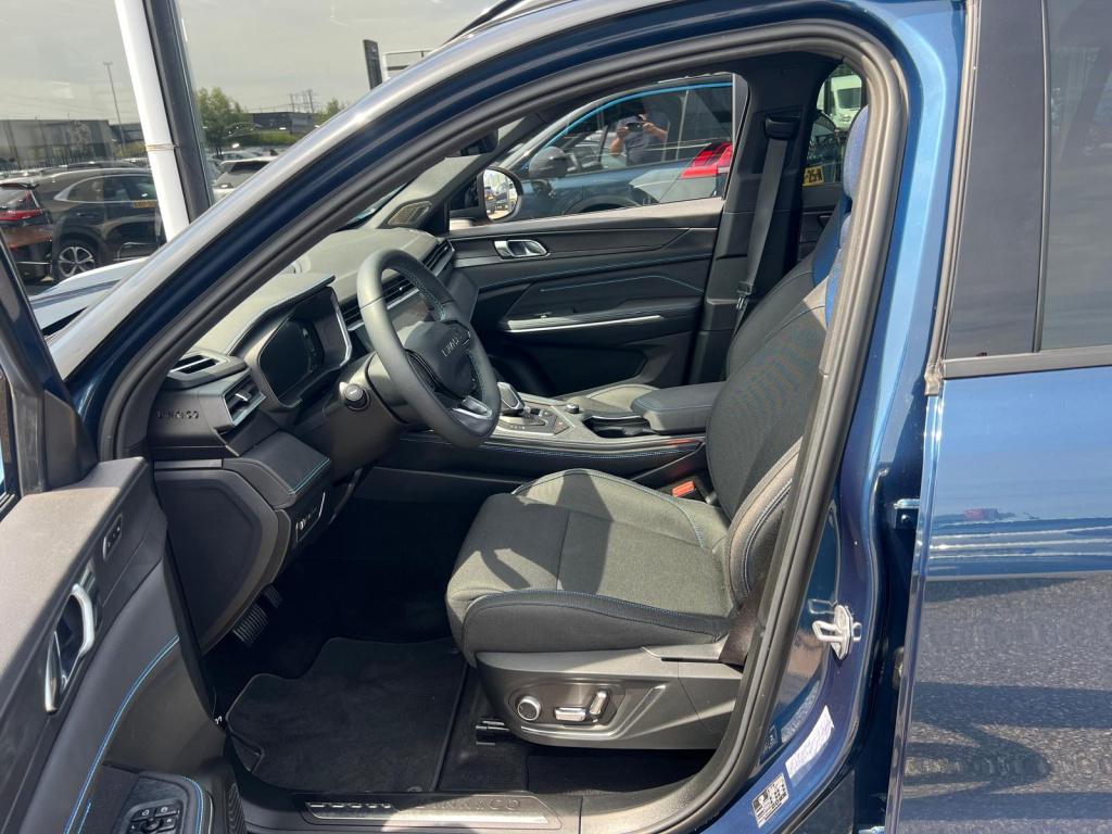 Lynk & Co 01 1.5 261pk panodak , adaptive cc , carplay , 360gr camera