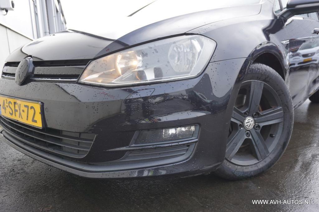 Volkswagen Golf 1.6 tdi highline bluemotion