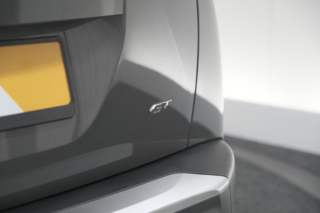 Peugeot 2008 puretech 130 gt | panoramadak | afneembare trekhaak | adaptiev