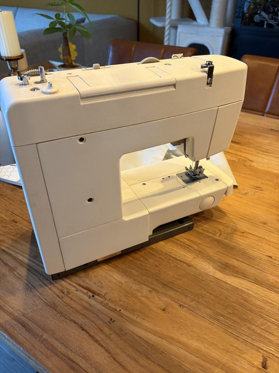 Brother naaimachine compleet met accessoires en handleiding