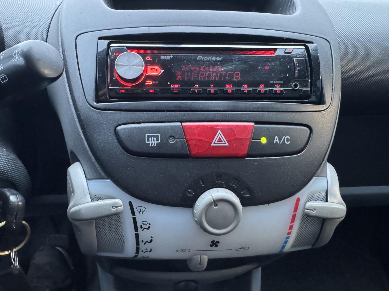 Leuke Peugeot 107 1.0 12v 2008 5 deurs met airco!